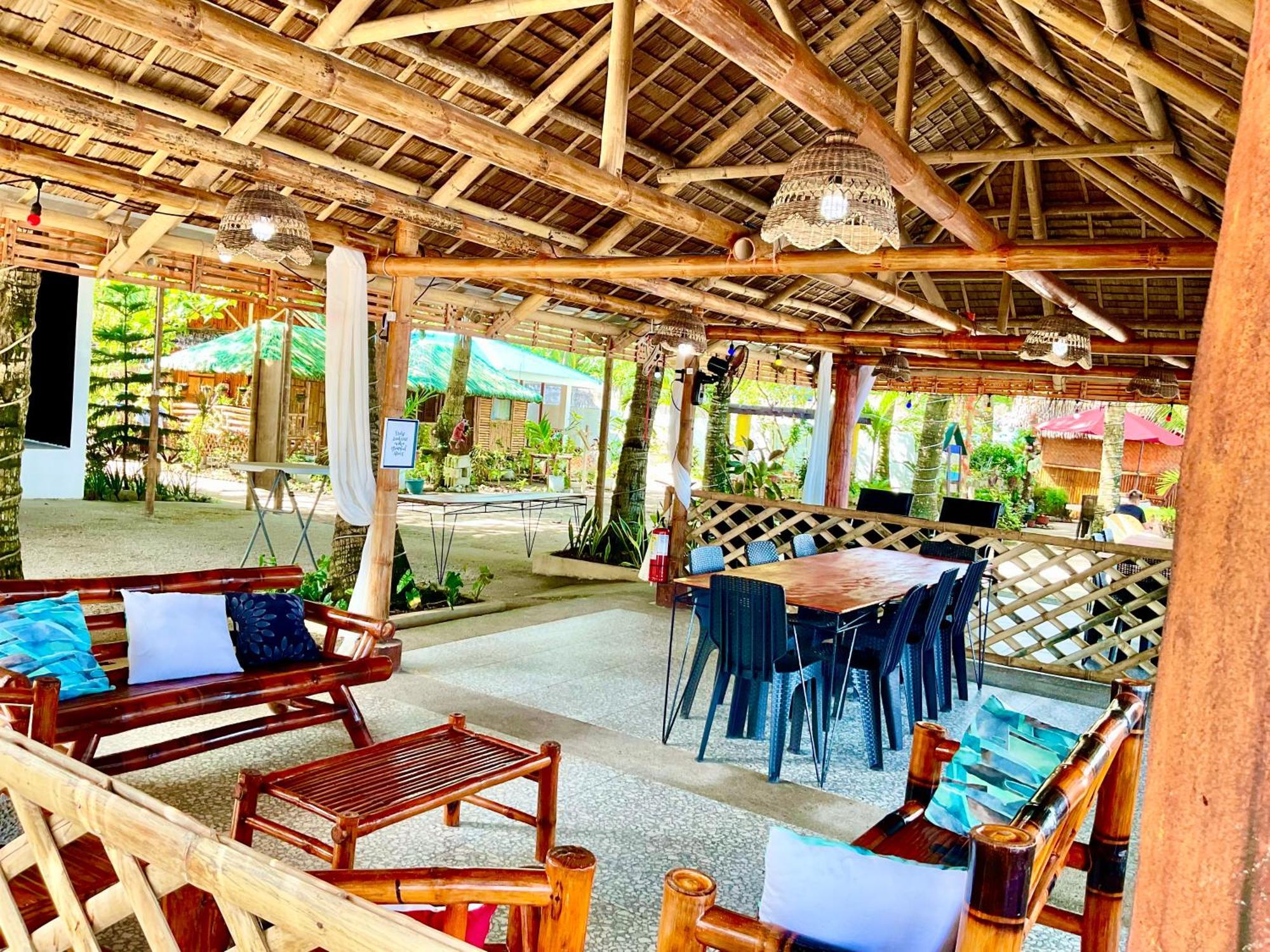 Carles Treasure Beach Resort מראה חיצוני תמונה