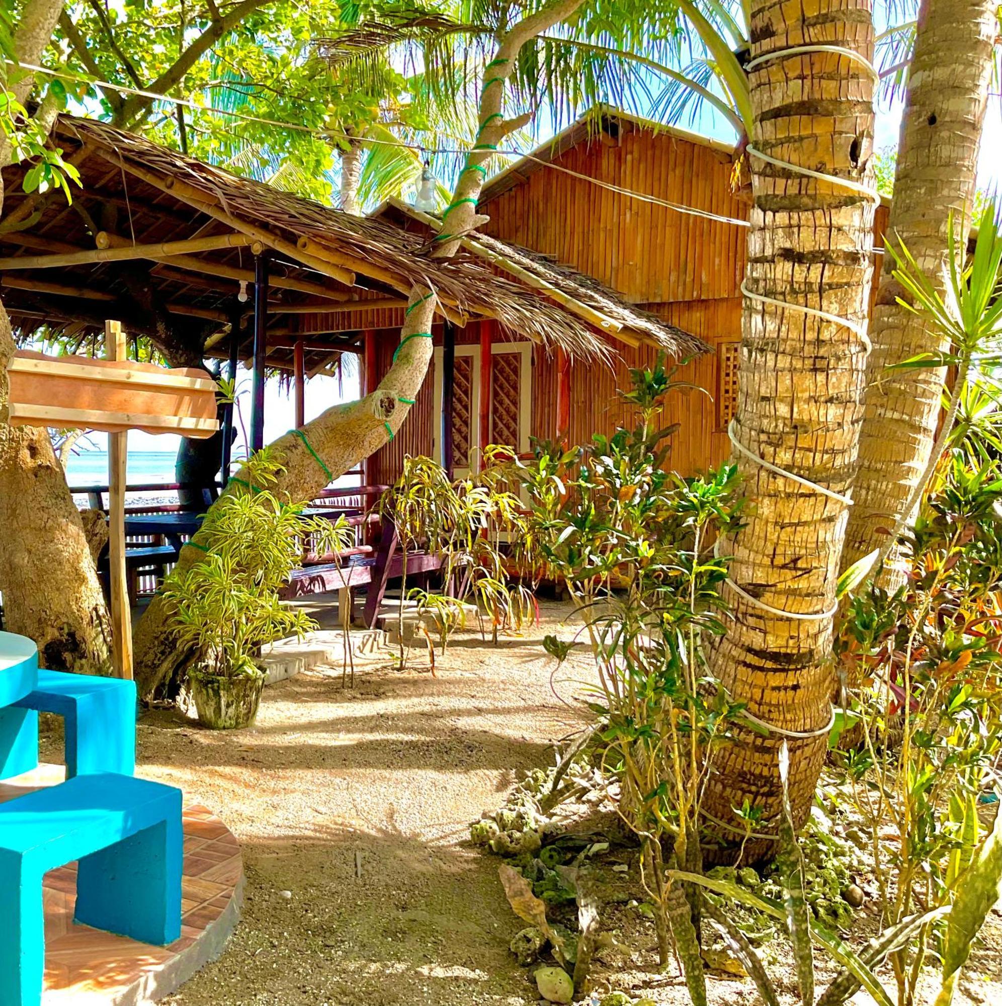 Carles Treasure Beach Resort מראה חיצוני תמונה