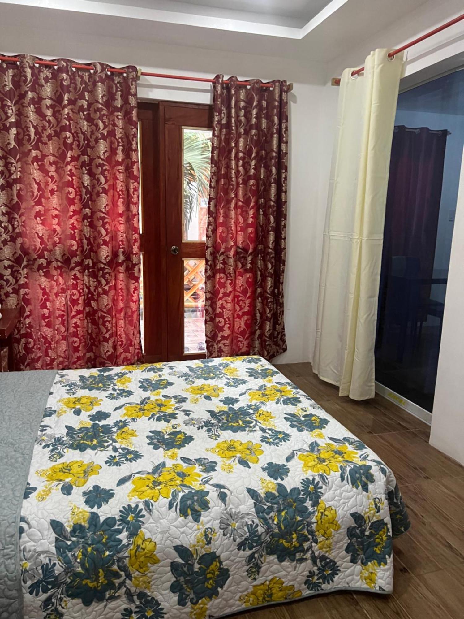 Carles Treasure Beach Resort מראה חיצוני תמונה