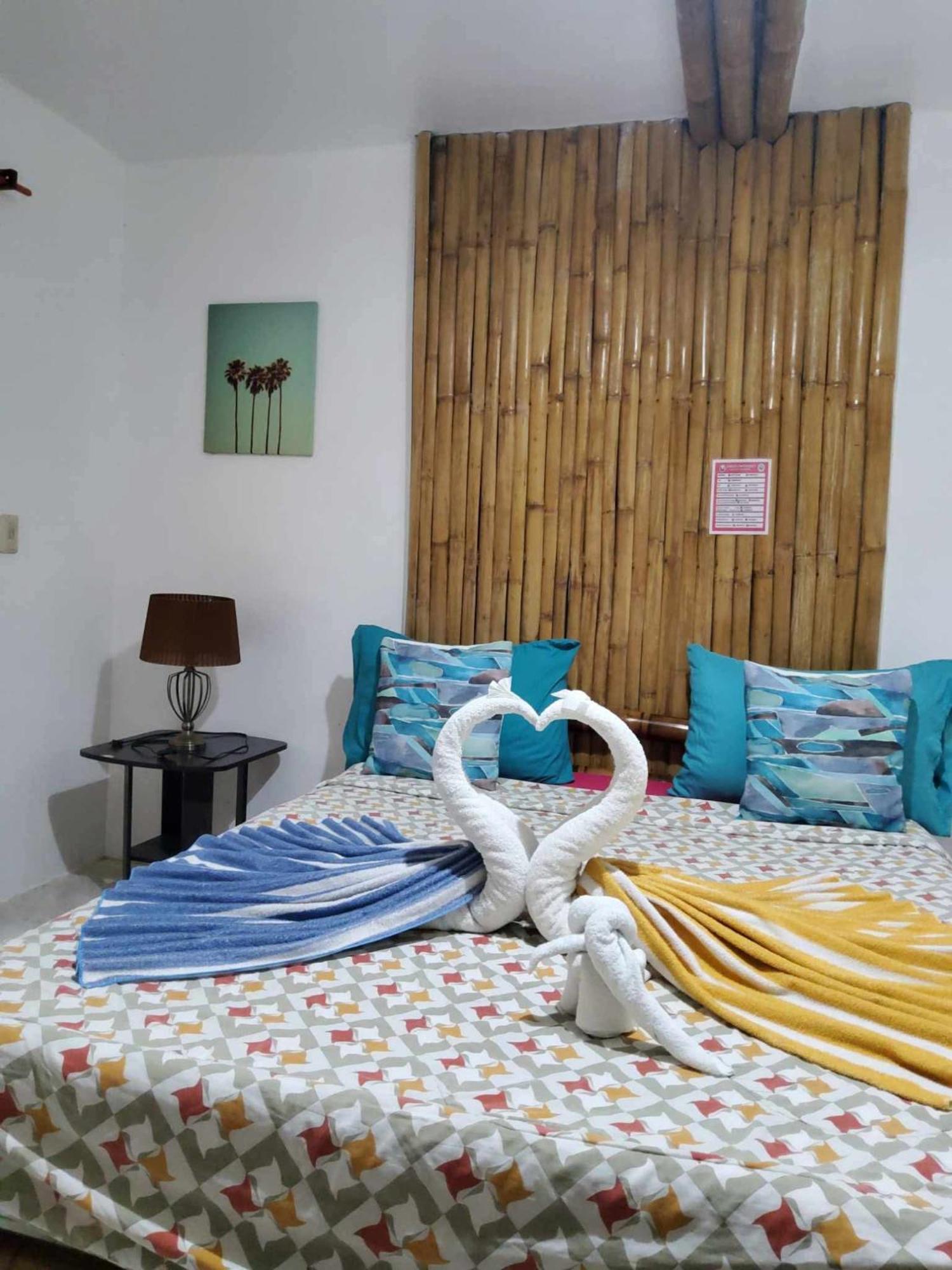 Carles Treasure Beach Resort מראה חיצוני תמונה